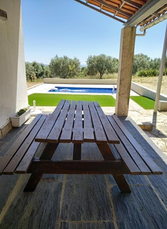 Alojamento Rural De Vales Vales  Exterior photo