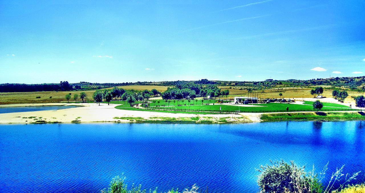 Alojamento Rural De Vales Vales  Exterior photo