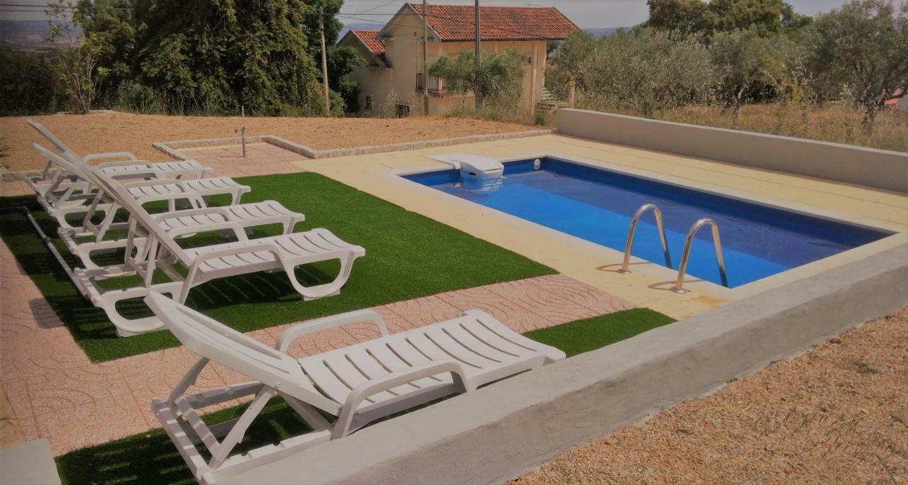 Alojamento Rural De Vales Vales  Exterior photo